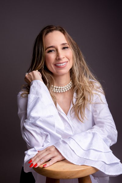 Dra. Cristiane Alfenas
